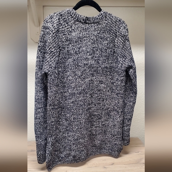 Gap Womens V Neck Cardigan Sweater - Picture 3 of 4